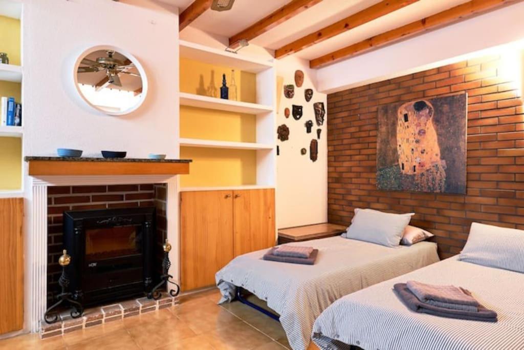 Villa Magerit, Entire Home 5 Minutes Easy Walk To Sandy Beach La Mata  Extérieur photo