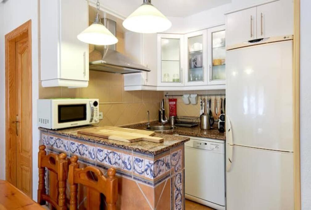 Villa Magerit, Entire Home 5 Minutes Easy Walk To Sandy Beach La Mata  Extérieur photo